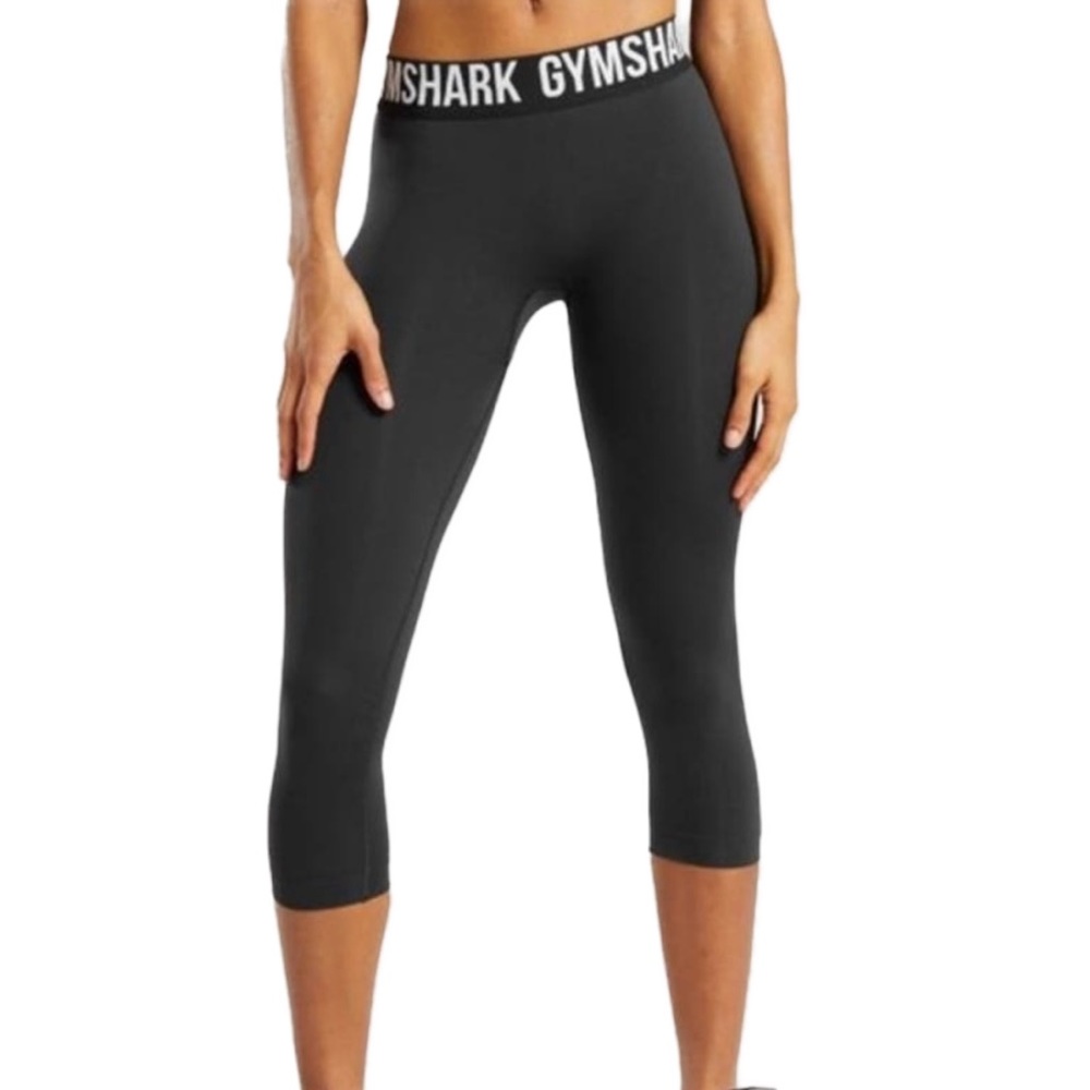 Gymshark— Fit Seamless Cropped Leggings, black&white, size MEDIUM